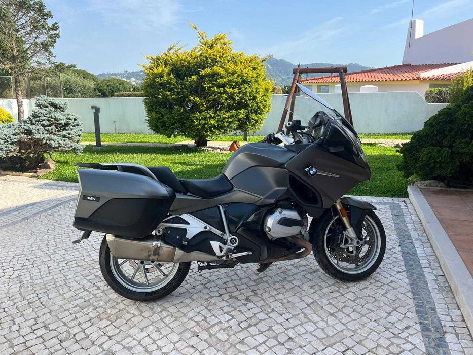 BMW R1200RT 2018 | Conforto e Performance para Grandes Viagens