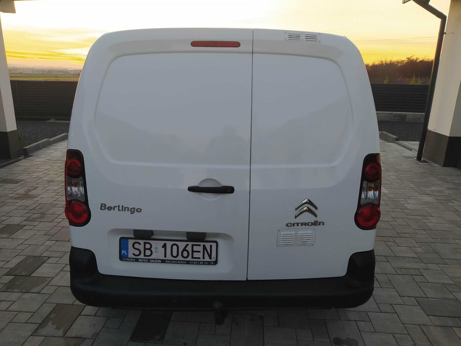 2013 rok. AUTOMAT- 6 biegów. KLIMA. 3 osobwy. HAK