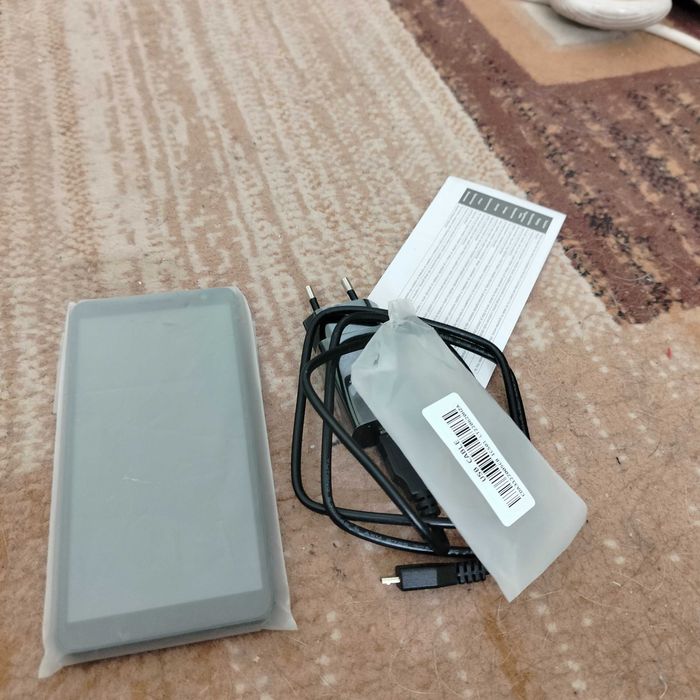 nowy telefon taki jak na zdjęciu