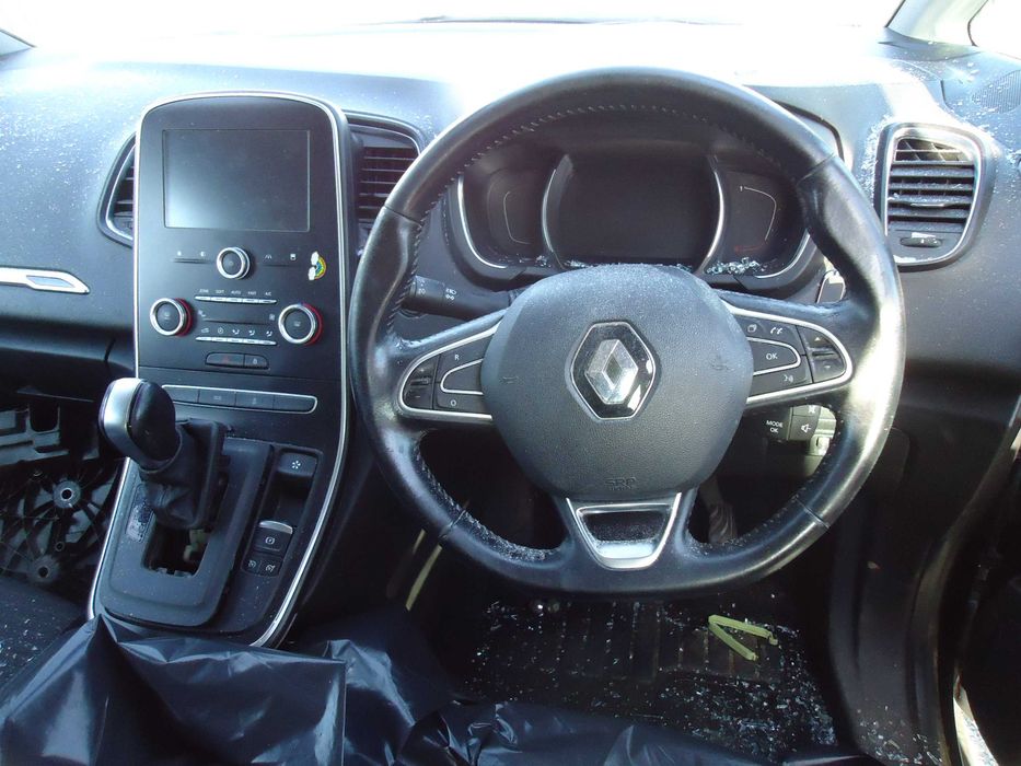 Renault GrandScénic 1.5 dci (K9K647) de 2017 só ás peças