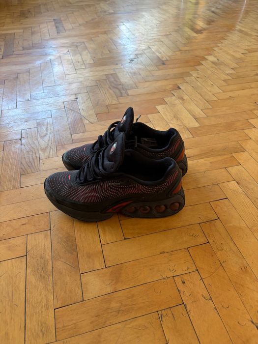 Nike Air Max DN Red black