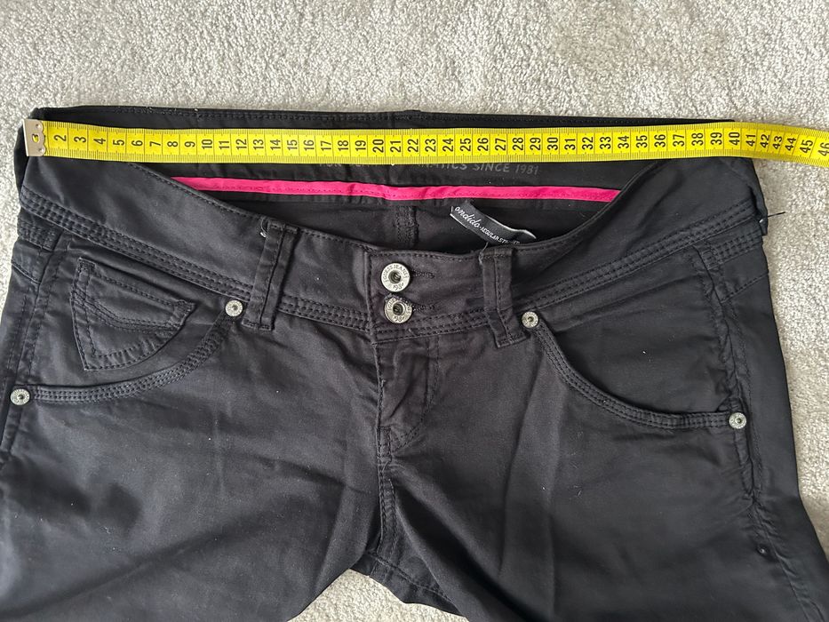 spodnie czarne guess roz. 29
