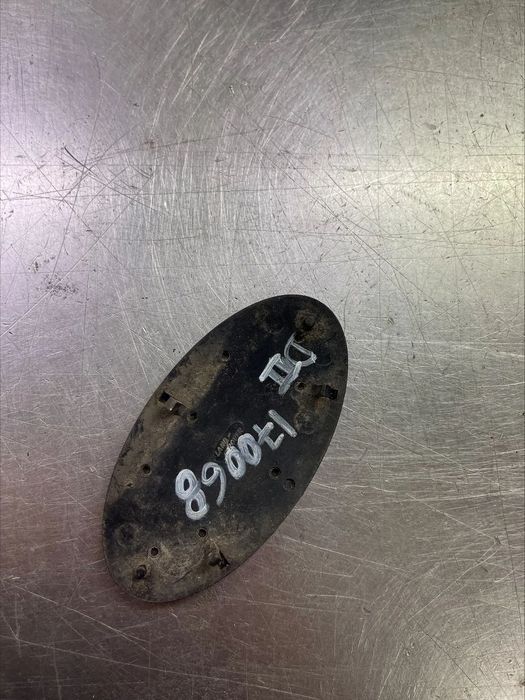 Land Rover DISCOVERY Logo puxador porta mala FVH100110 emblema