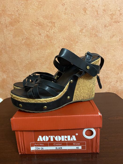 Босоніжки 40 розмір