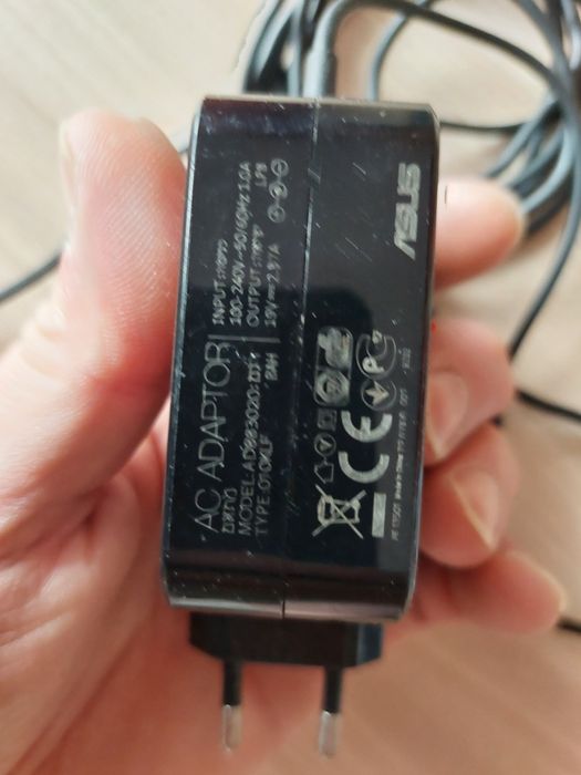 Zasilacz Ładowarka Asus oryg 19v