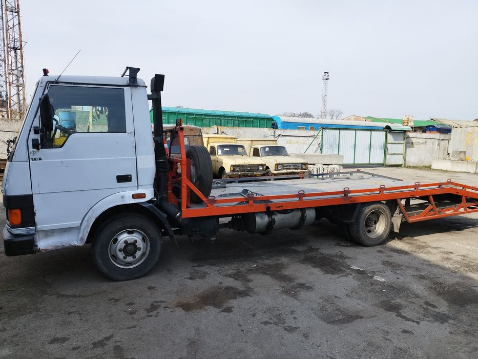 Продам Евакуатор Тата