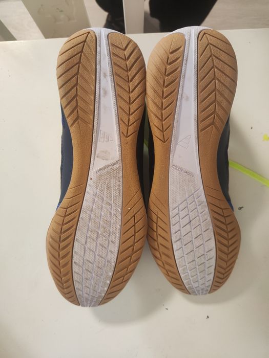 Tênis futsal adidas 42