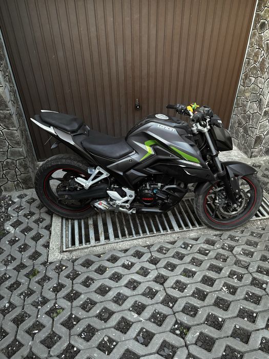 Мотоцикл LONCIN LX250-15