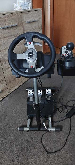 Kierownica ligitech g25 ze stojakiem