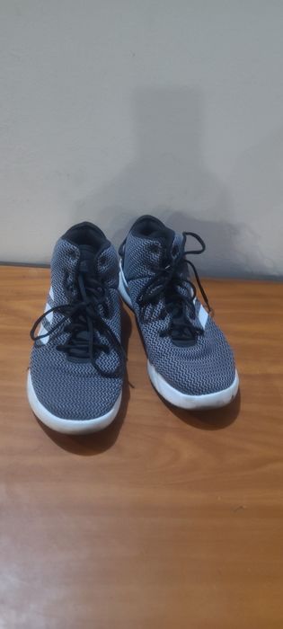 Кроссовки Adidas 44 размер