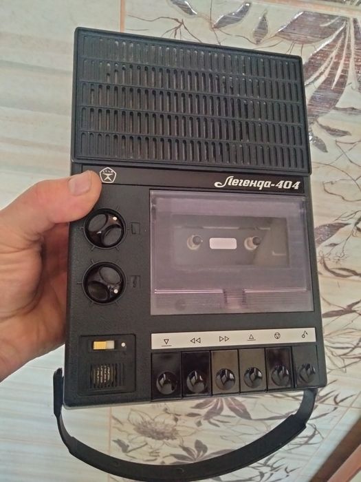 Продам раритетний магнітофон Легенда 404