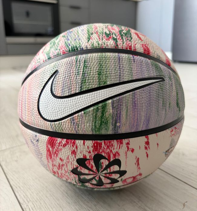 М'яч баскетбольний Nike Розмір 5