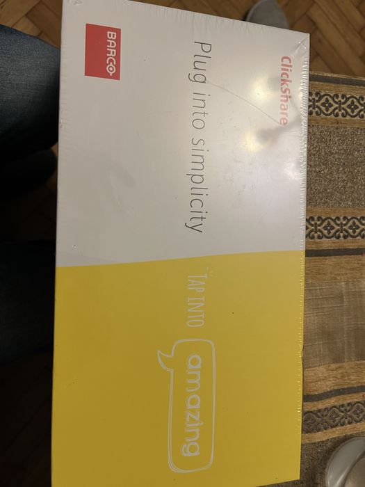 Clickshare CS-100 huddle