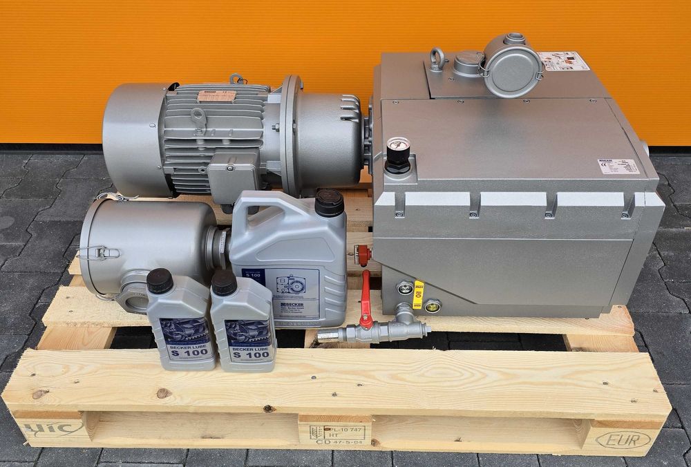 Pompa Próżniowa Becker 250m3 Busch Olejowa Łopatkowa Autoklaw Suszarni