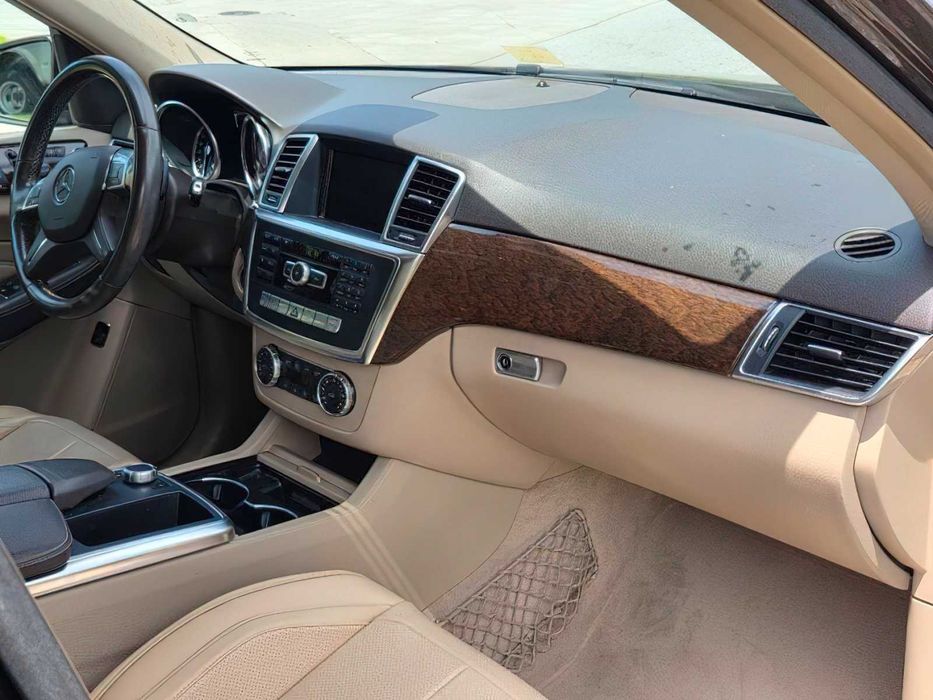 Mercedes-Benz M-Class ML 350 4MATIC      2013