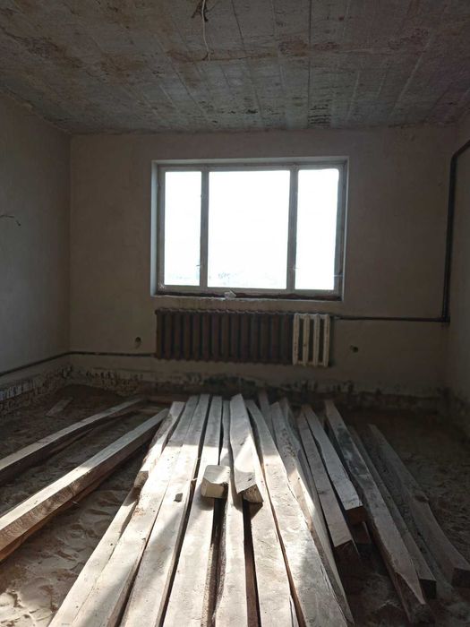 незавершений будинок та земельна ділянка 11,9 сот. с.Старий Яричів