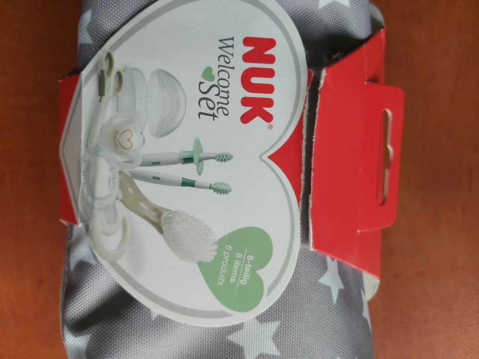 Kosmetyczka dla dziecka Nuk z kompletem akcesori