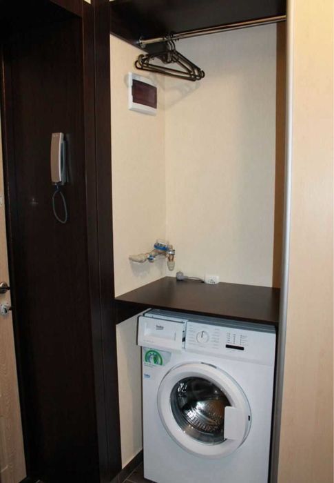 Сдам гостинку метро Академика Павлова