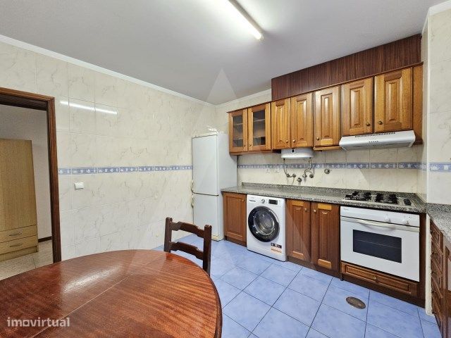 Apartamento T0 totalmente mobilado no centro de Aveiro