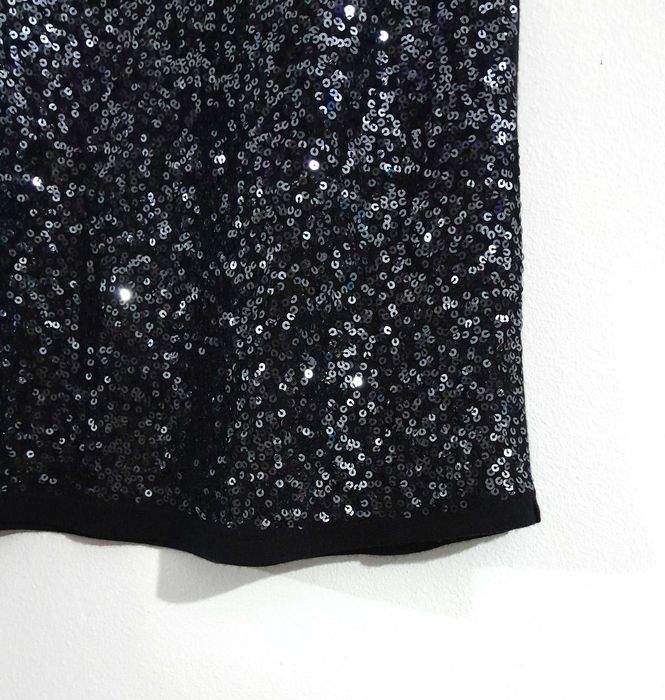 Top preto com lantejoulas Amisu (NewYorker) T: L Novo