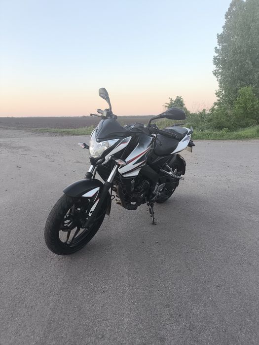 bajaj pulsar ns 200