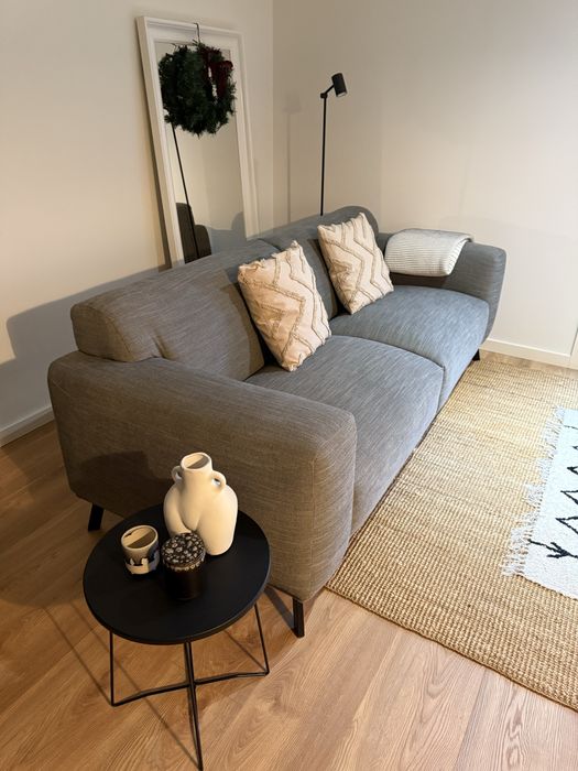 Sofa area store cinza minimal