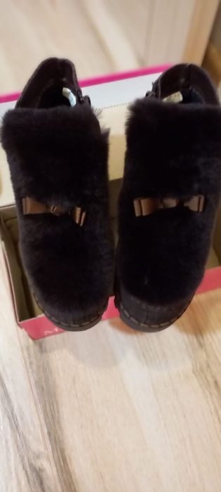 Жіночі черевики