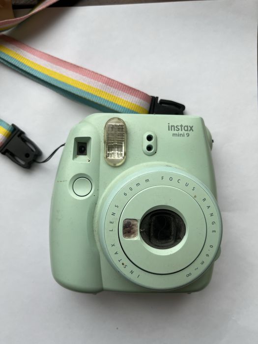 Instax Mini 9 ( НА ДЕТАЛІ або ПІД РЕМОНТ)