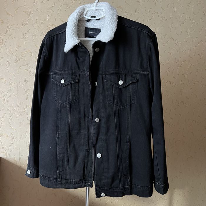 Джинсова утеплена куртка Stradivarius