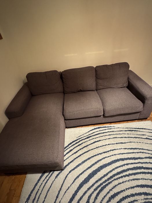 Sofá com Chaise Longue Castanho