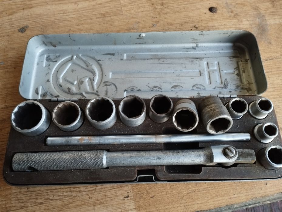 Продається набір торцевих голівок