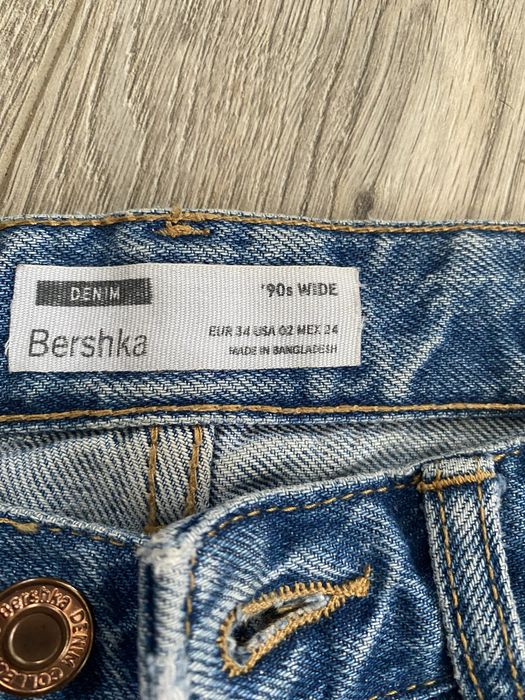 Продам джинсы 4 пары ЦЕНА ЗА ВСЕ