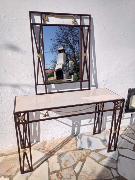 Espelho ornamentado em ferro forjado - peça única