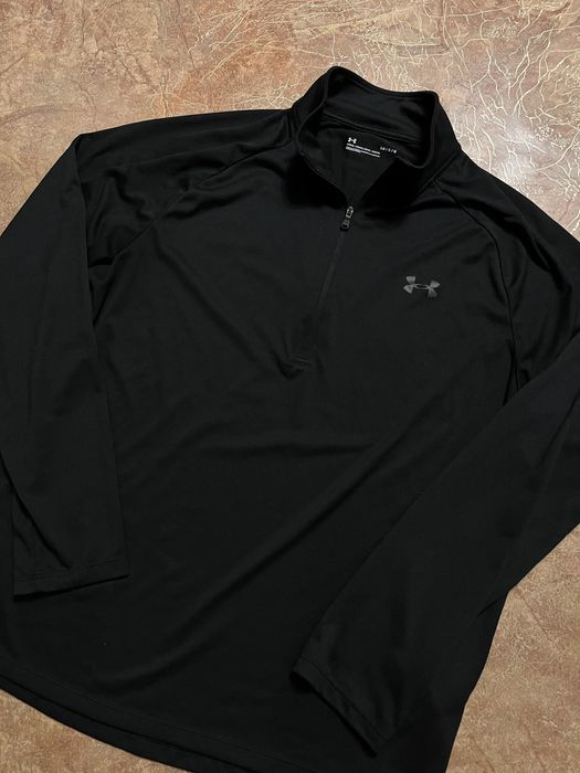 Under Armour кофта.