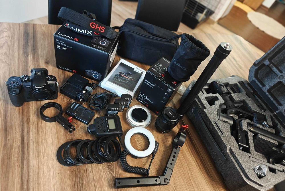 PANASONIC LUMIX GH5 + Obiektyw, WYBITNY egzemplarz! Dodatki! Nowa Cena