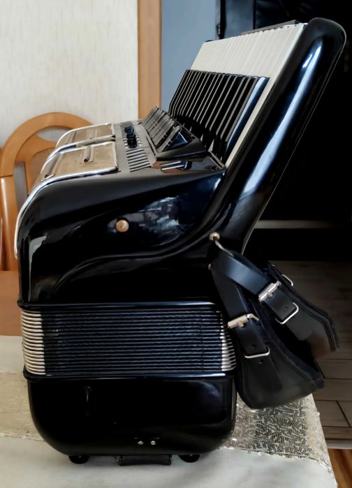 Akordeon Hohner Atlantic IV musette