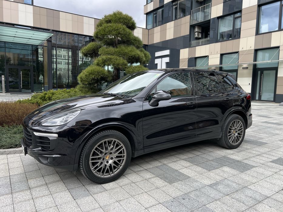 Porsche Cayenne Platinum Edition