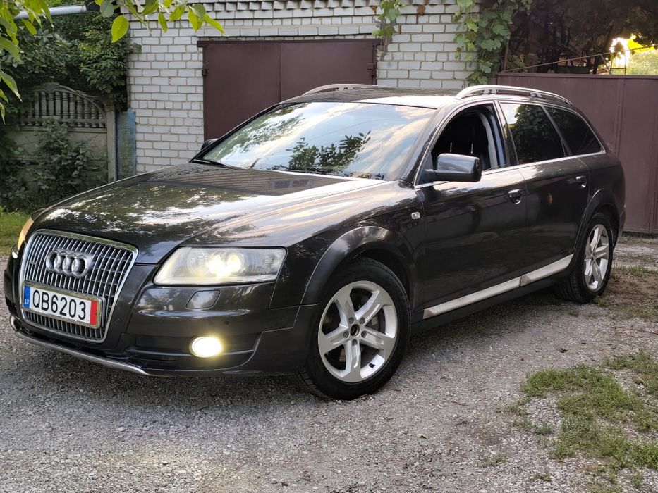 Продам audi a6 c6 Квадро. 3 л дизель.