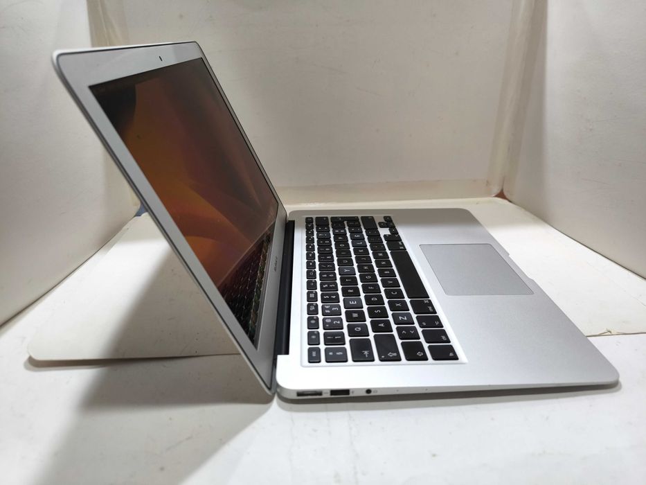 Apple Macbook AIR 13 i5 ssd 128GB