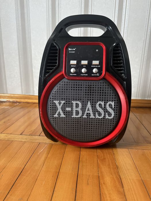 Продам Колонку  x-bass б/у