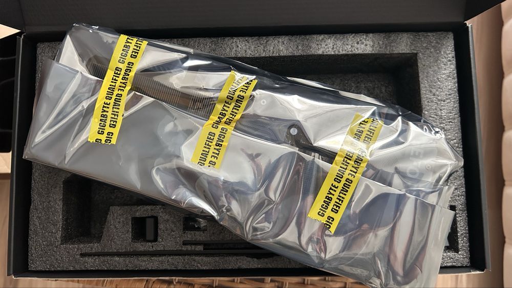 Karta graficzna rtx 5070 Gameing OC, nowa, media expert