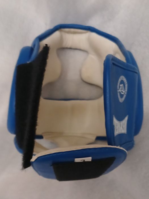 Бокс. REYVEL.Шлем для захисту голови.розмір.L