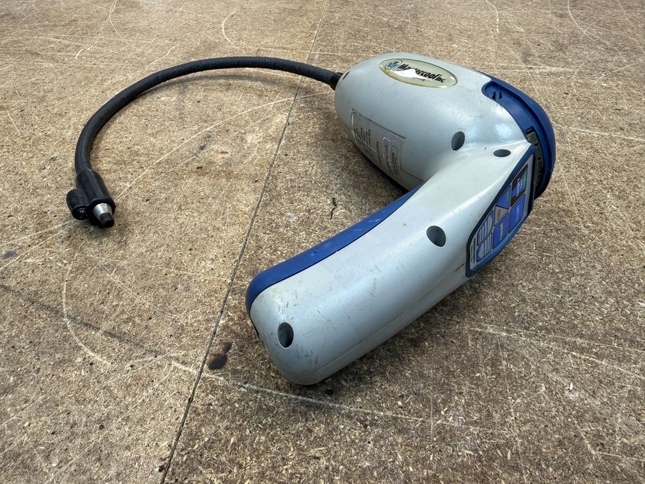 Tester szczelności klimatyzacji mastercool 55100 uv z walizką