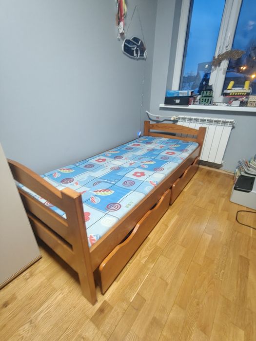 Łóżko drewniane 90