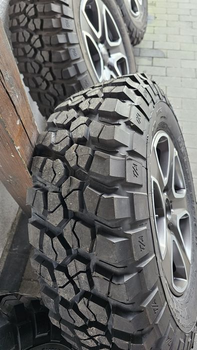 Jeep Wrangler Rubicon Koła Opony BF Goodrich Mud Terrain 255/75/17