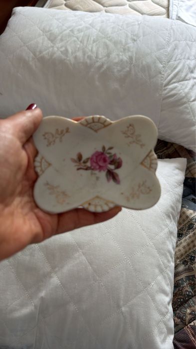 Varias caixas de porcelana