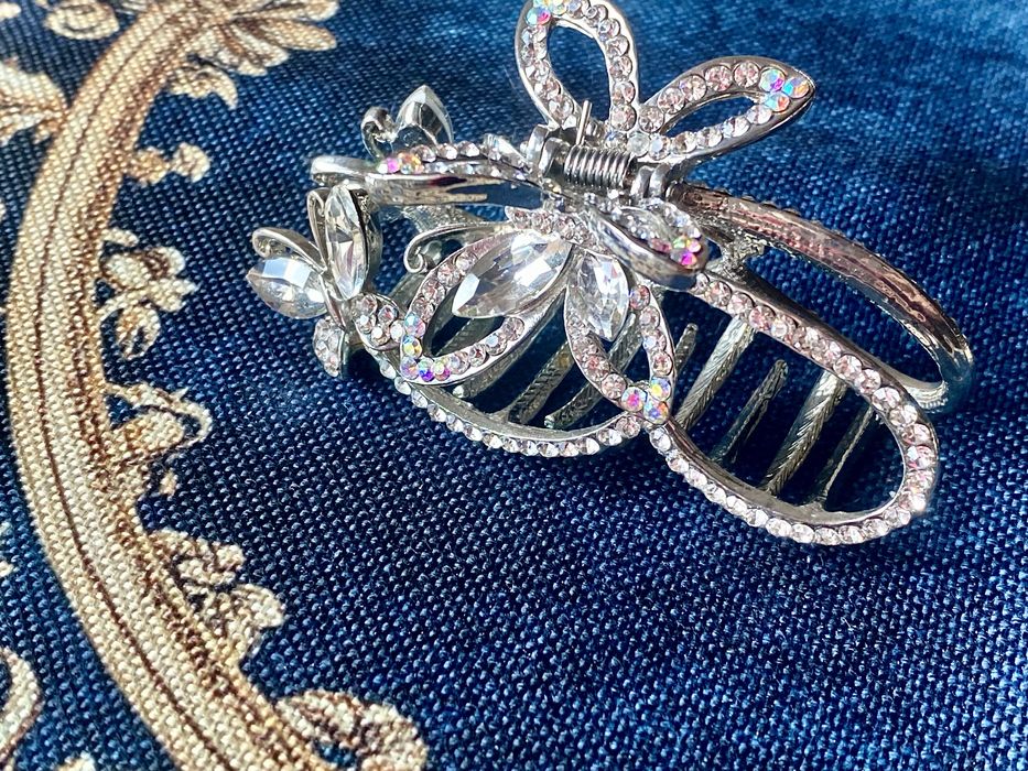 Заколка для волос крабик бабочка. Бабочки. Закололока. Бижутерия.