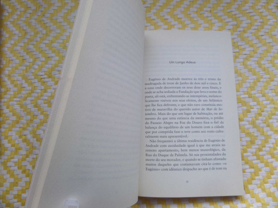 O Eixo da Bússola
de Mário Cláudio