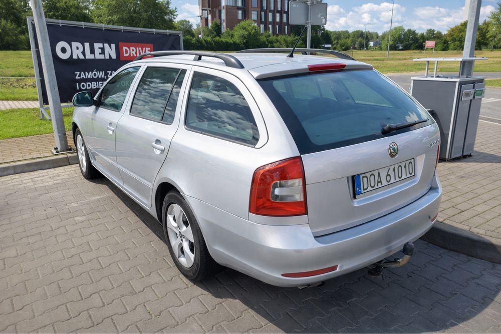 Wynajem Osobowe Dostawcze Bus WYPOŻYCZALNIA 24/7 WYNAJĘCIA UBER BOLT