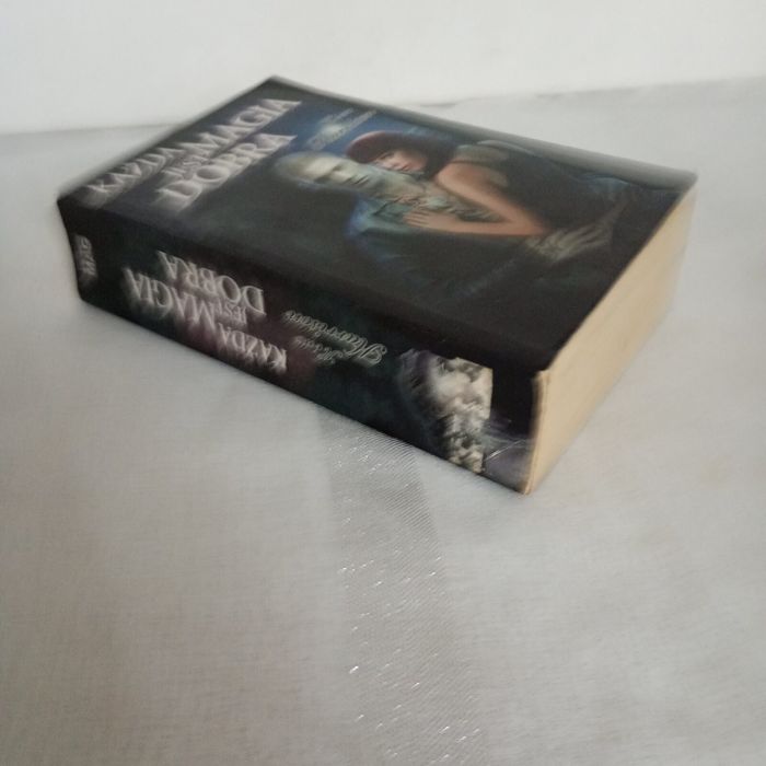 Każda Magia Jest Dobra (Zapadlisko, #3). Kim Harrison | Agnieszka Sylwanowicz